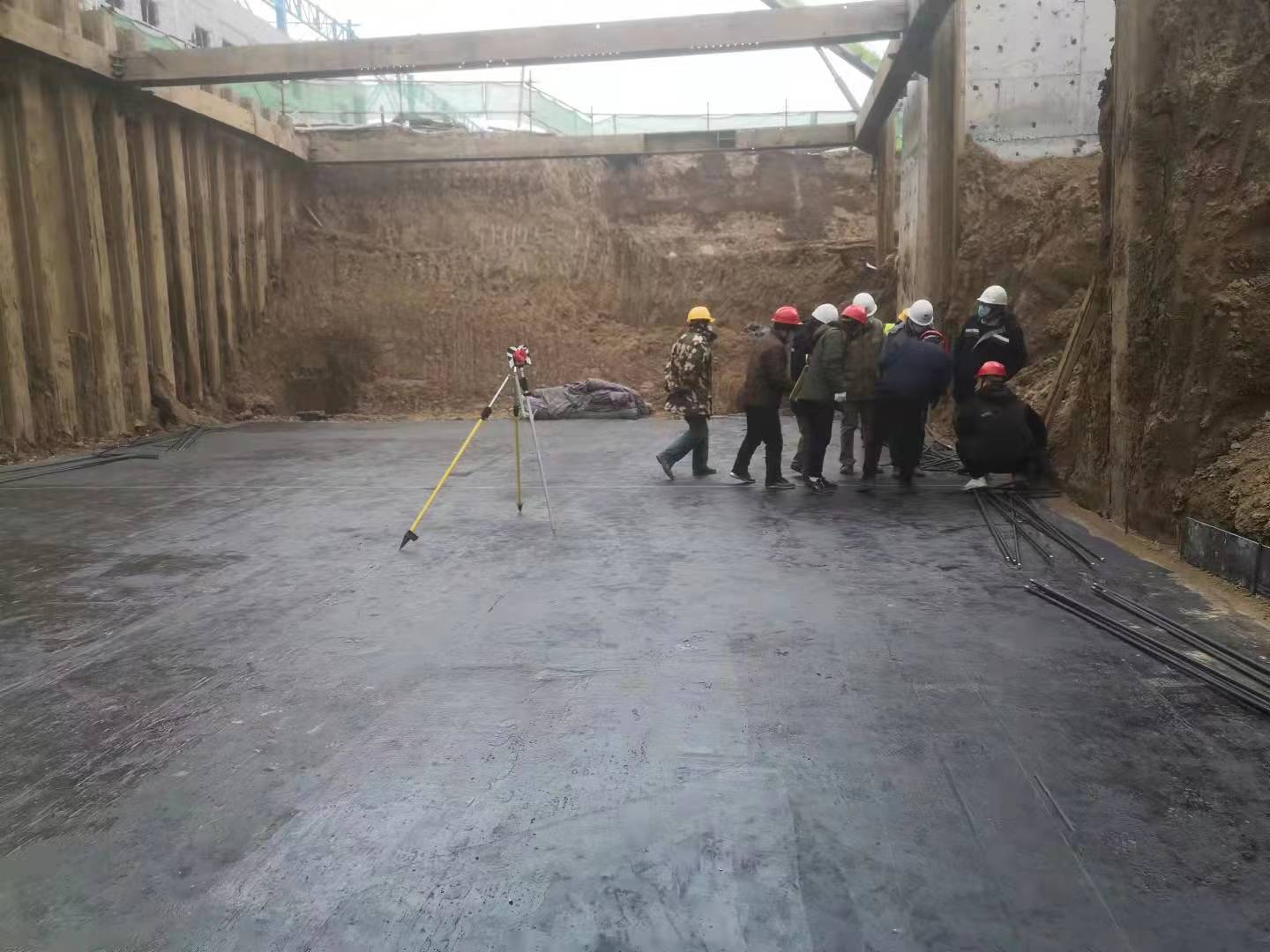  能在项目中单独核算钢板桩费用吗？